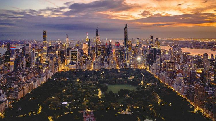 Khu nhà giàu Billionaires’ Row tại trung tâm New York (Ảnh: FT)